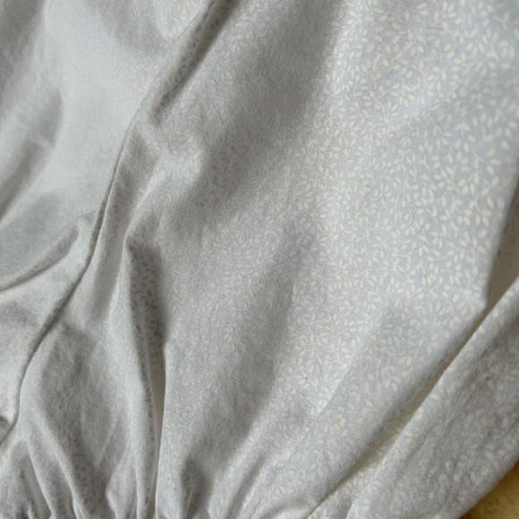 9-12 months Pure White Cotton Bloomers - Picture 2 of 3